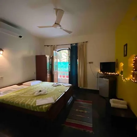 Room By The Beach - Calangute-2